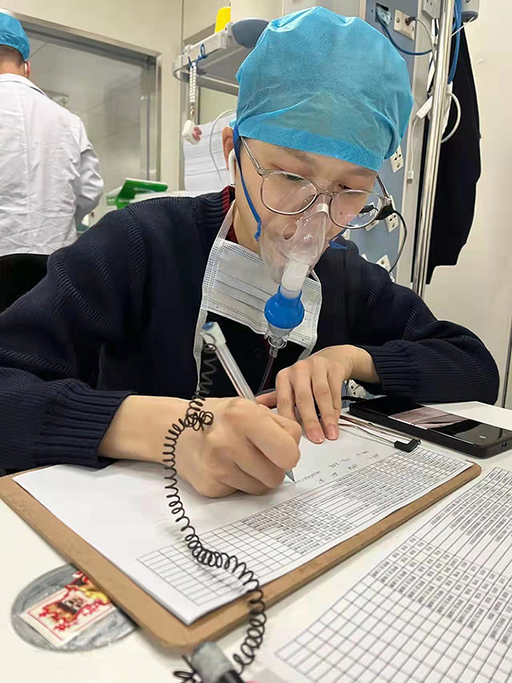 6.“失声”不下前方.jpg 6.“失声”不下前方.jpg